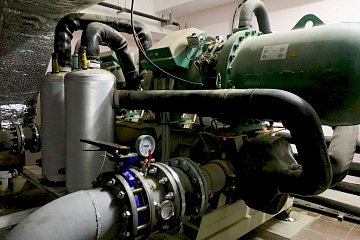 Чиллер и выносные конденсаторы для Центра Трансплантологии им. ак. В.И.Шумакова  050000