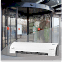 Обзор и преимущества применения воздушных завес для входных групп в магазинах и торговых центрах